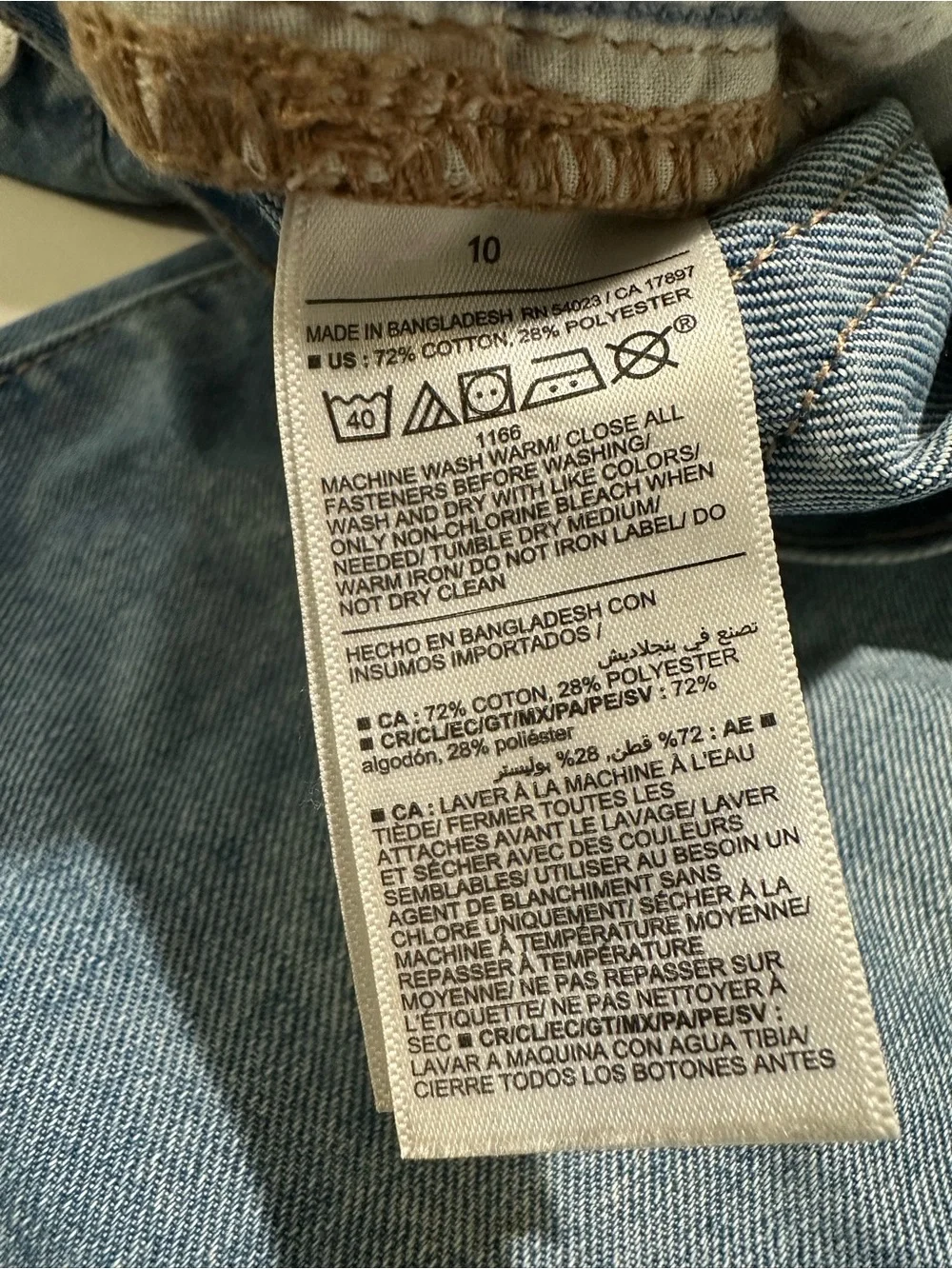 Old Navy Women's Wide-Leg Jeans in Light Blue Denim